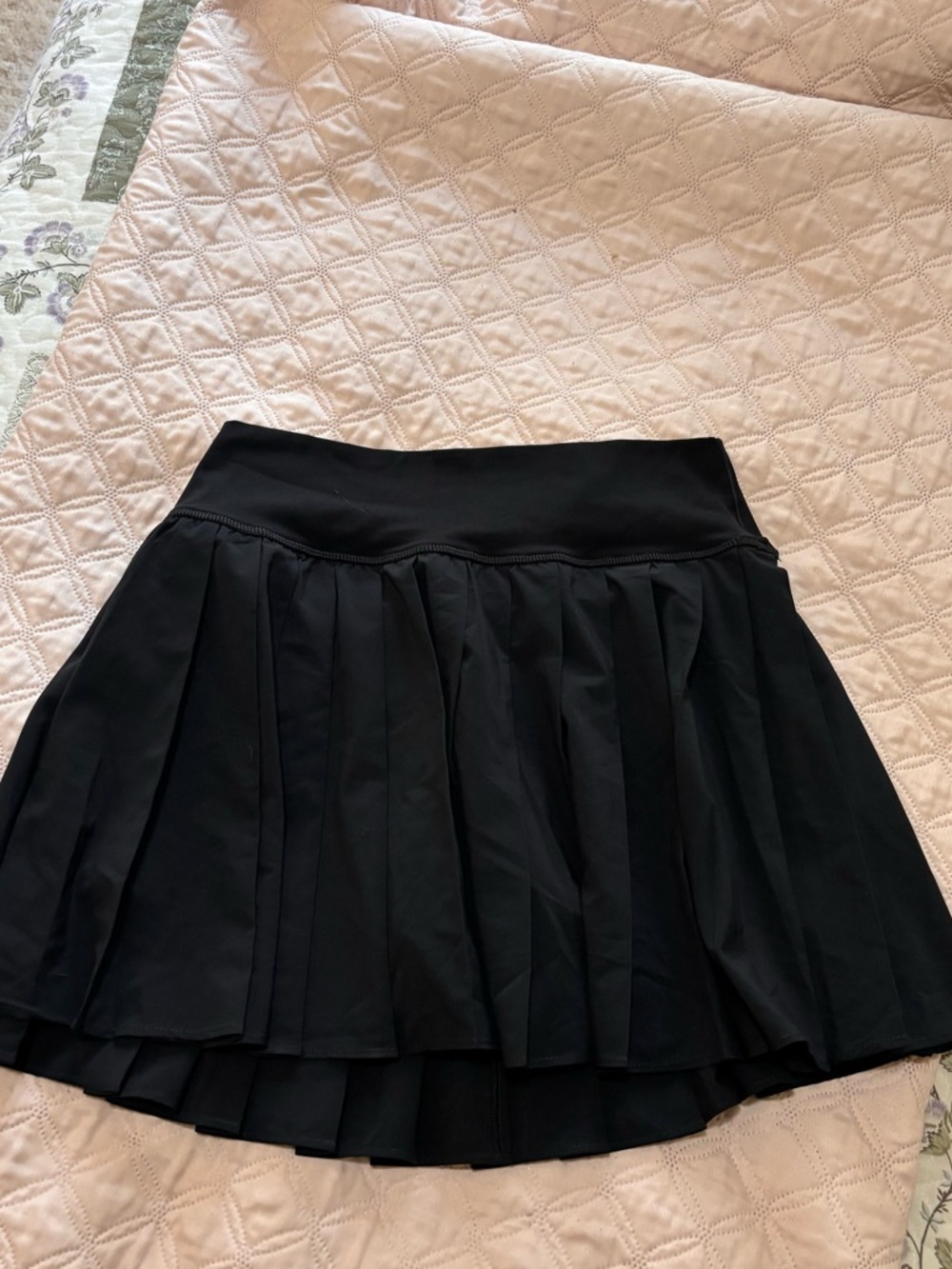 OFFLINE AERIE Black Pleated Skater Skirt